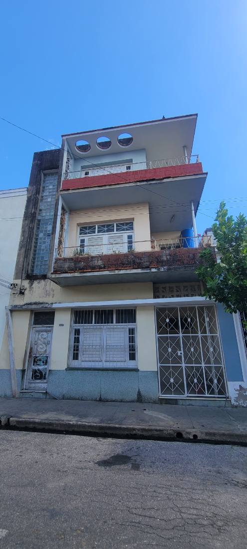Apartamento Capitalista en 2do nivel